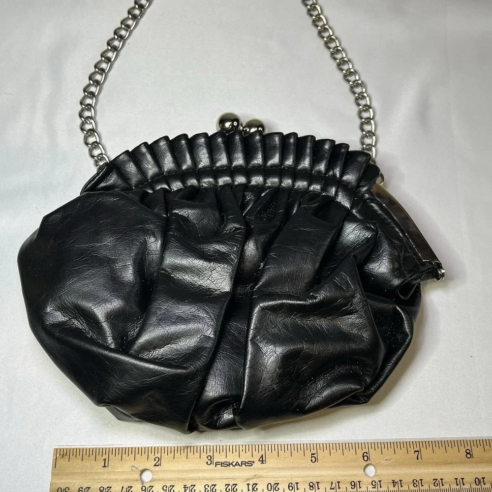 Black Vintage Leather Look‎ Kisslock Wristlet Handbag Elegant Formal Fairy Goth